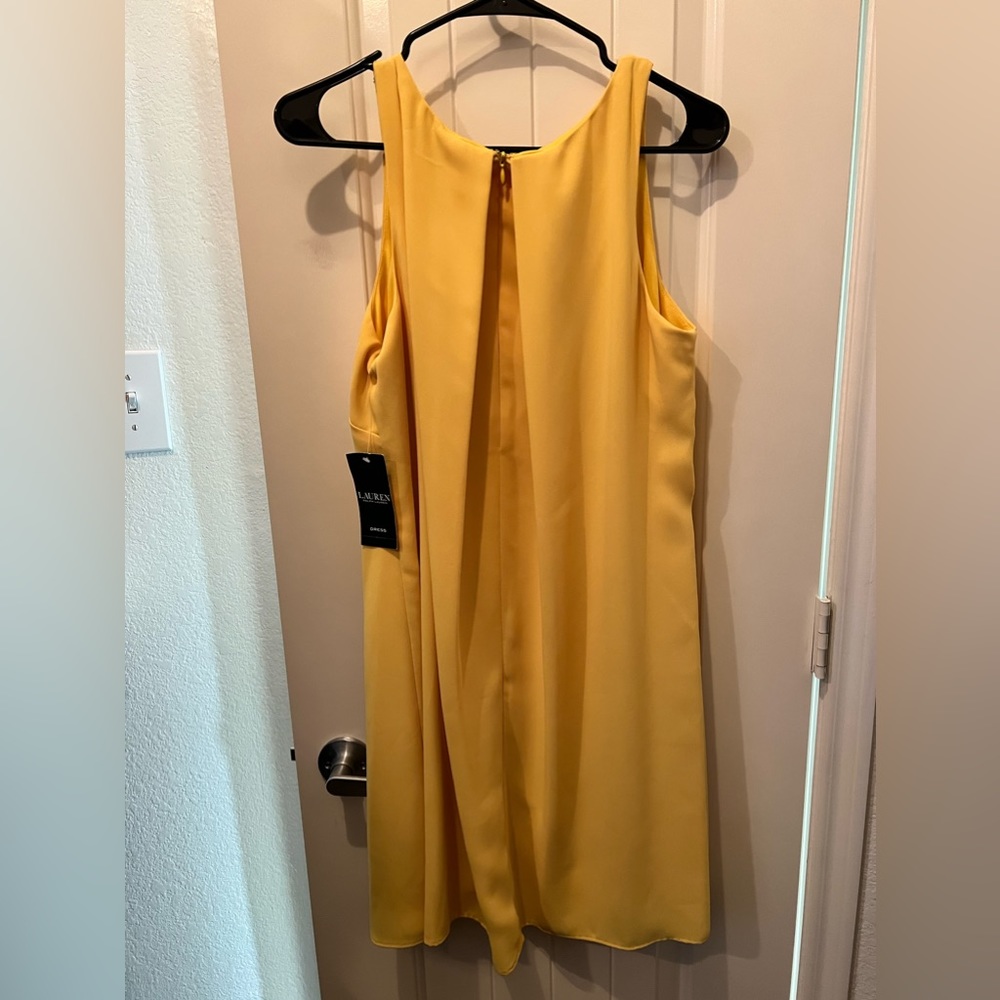 Dress - Picture 2 of 4